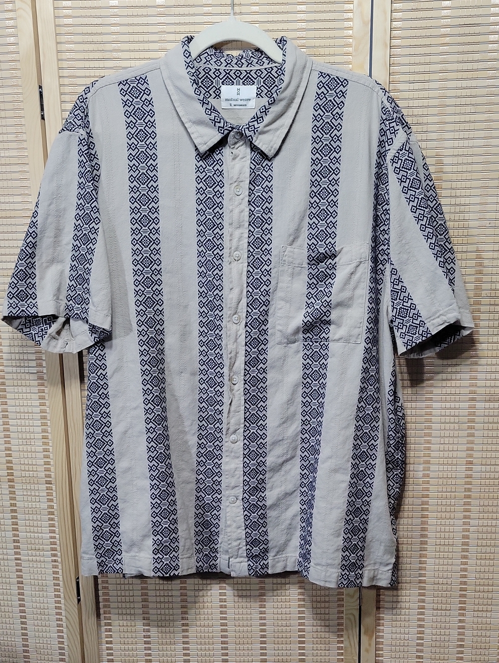 Mutual Weave Short Sleeved Shirt with Striped Pattern - XL